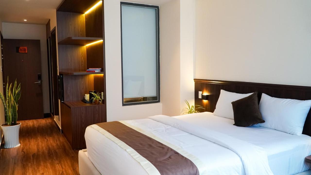 Bros Hotel Хошимин Екстериор снимка
