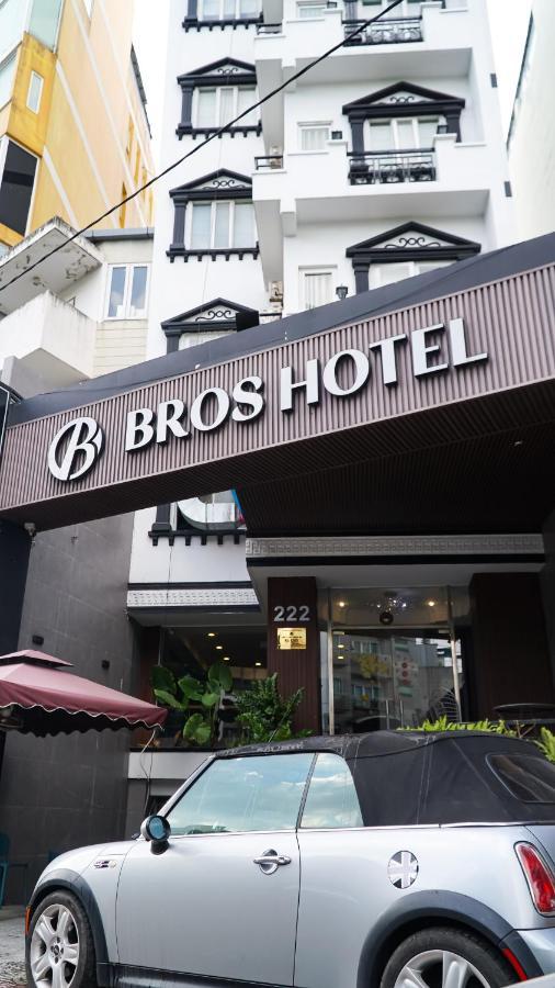Bros Hotel Хошимин Екстериор снимка
