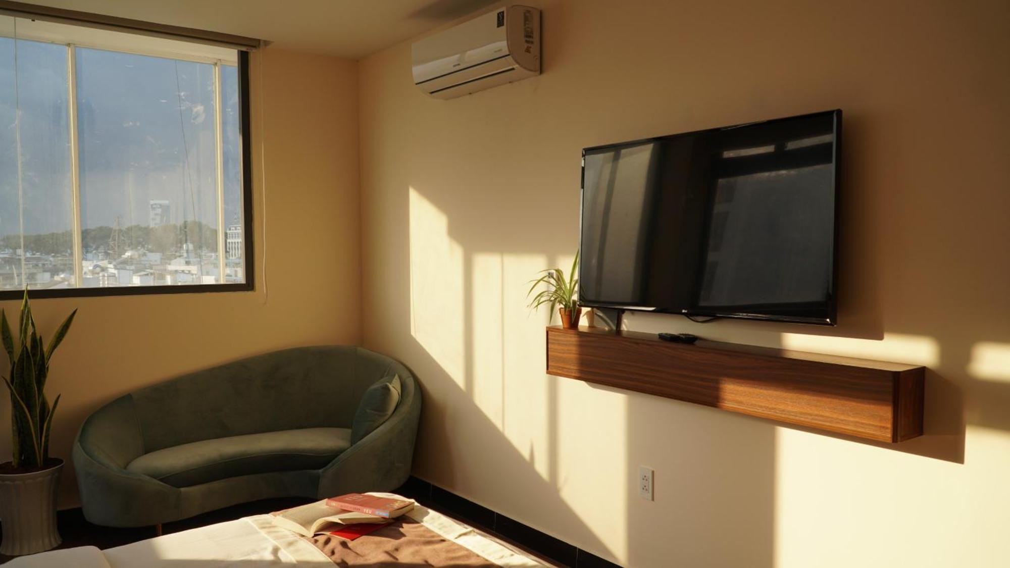 Bros Hotel Хошимин Екстериор снимка